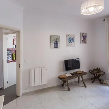 1-bedroom Flat With Terrace, Near Metro & Arena * Lisboa