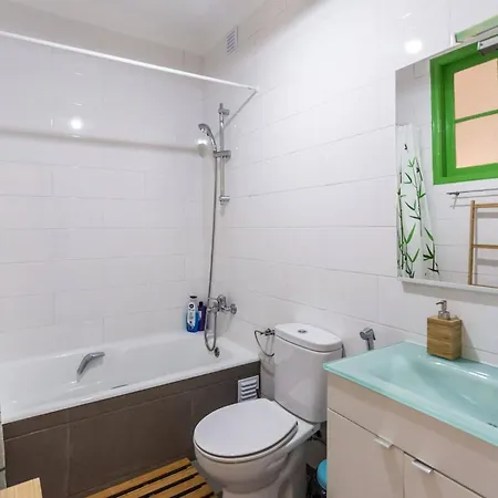 1-bedroom Flat With Terrace, Near Metro & Arena