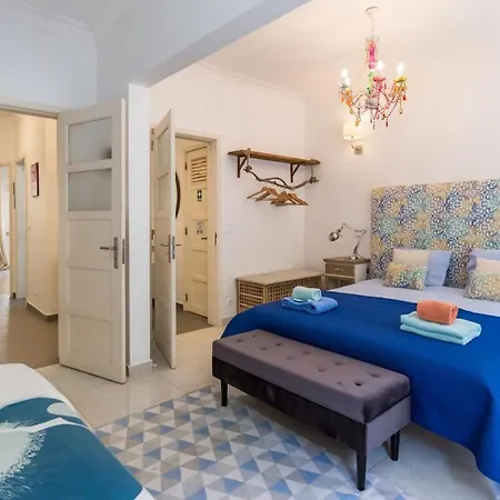 1-bedroom Flat With Terrace, Near Metro & Arena ליסבון