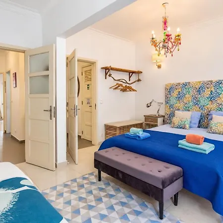 1-bedroom Flat With Terrace, Near Metro & Arena דירה