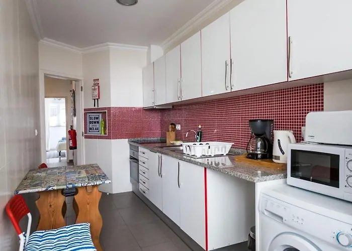 1-bedroom Flat With Terrace, Near Metro & Arena 아파트